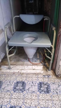 كرسي كبار السن • تحكم رجلي • نضيف