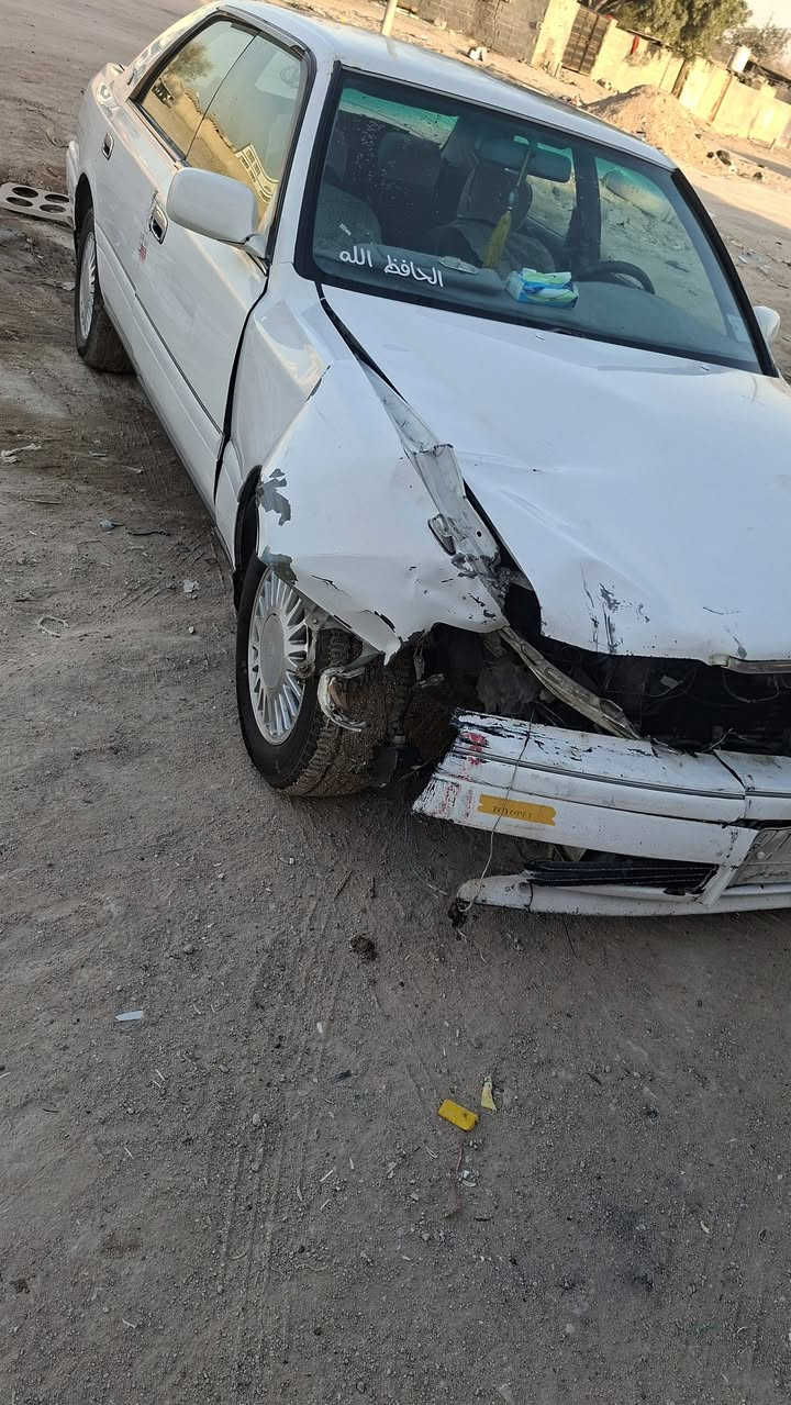 السلام عليكم 
راس الثور فلات للبيع على حادثها 
تخم تاير مكينة وكير جدد رقم بصرة تحويل سيارة شغالة 
السعر:45$وبيها مجال
صاحب السيارة***********
