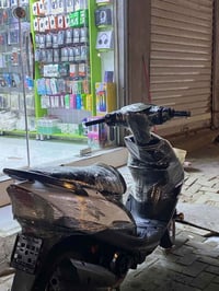 ماكس عدلة • ٢٠٠٣ • نشطة