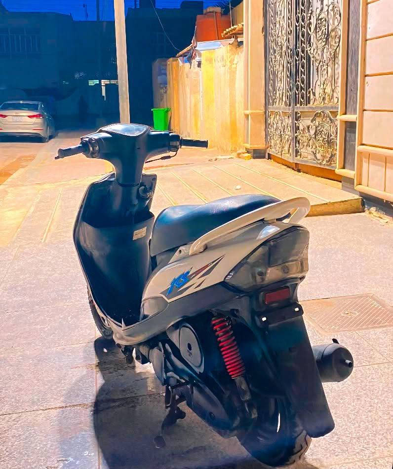السلام عليكم دراجه ماكس عدله للبيع دراجه حلوه ونضيفه دراجه بوشه49 بلاد ما مفتوحه كفرات لبلاد  لون اسود موجودات كهربائيات كله شغاله دراجه ما صارله هواي من طالعه من لوكيل عنواني لعماره قطاع 30 ولسعر خاص رقمي***********
