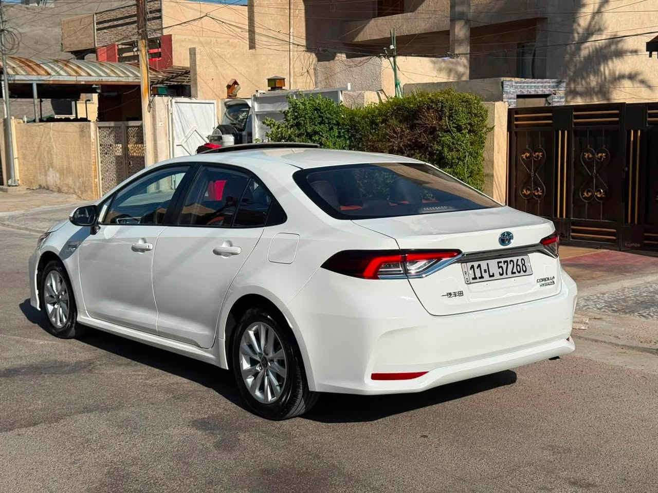 موديل 24 للبيع   مكفوله
داخل جلد  مشمشي بلادي 
السعر23مليون وبيه مجال 
***********
