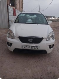 كيا كارنز خليجي محرك ٢٠٠٠رقم اربيل كامل مواصفات شاشة كشن كهرباء تحكم ا...