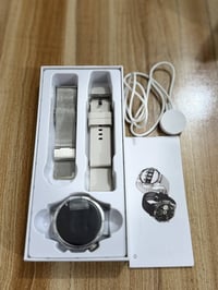 مزاد • ساعة ذكية • للبيع