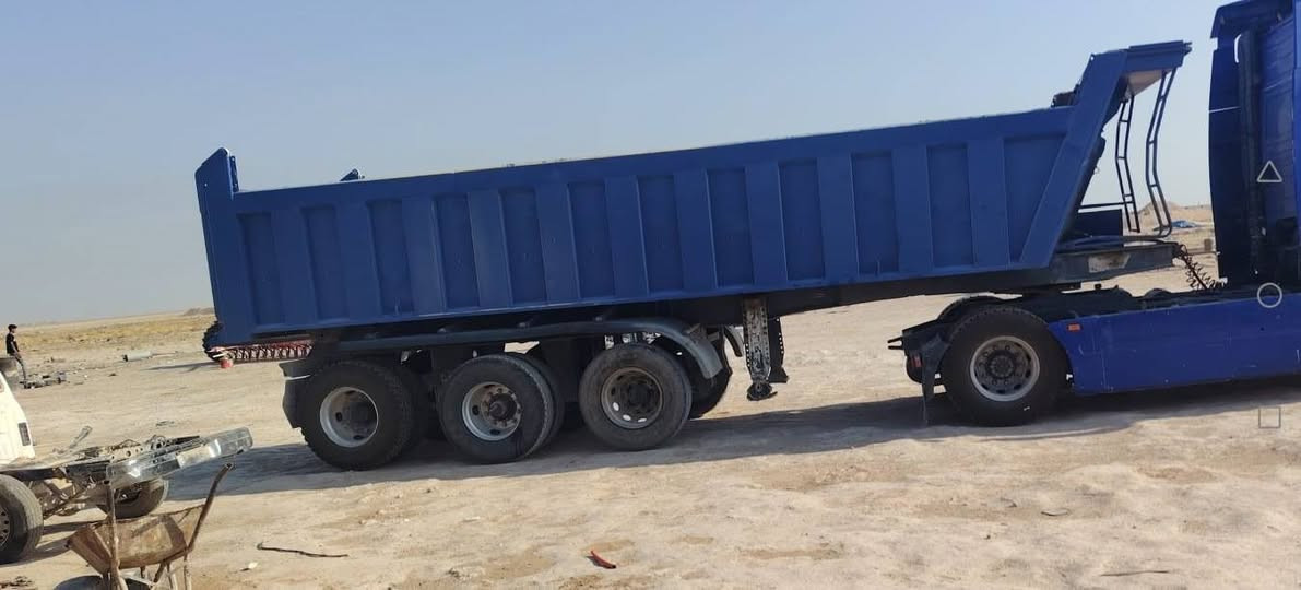 للبيع نساف حدادي ٢٢ متر وياه تعلاوه تخم تاير بس الدنكير الثالث تايراته تعبانه المكان كركوك مقابيل معمل الكرونجي *********** (***********
