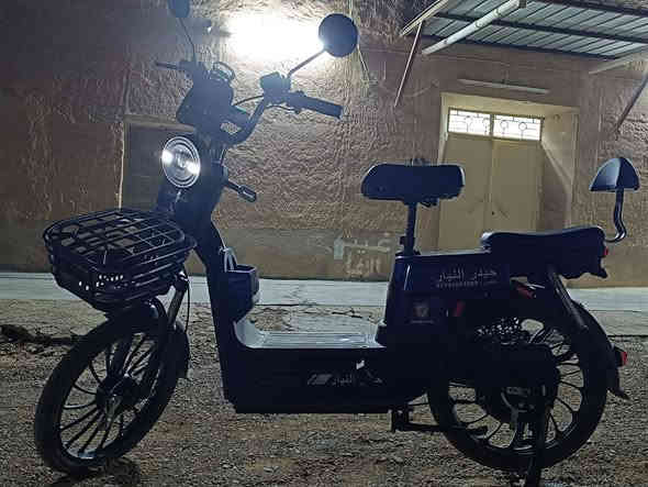 دراجة شحن فول مواصفات كهربائيات شغاله جميع 
بطارية جديده
 مستعمل اقل شهر اربع نمر للبيع السعر 450 وبي مجال بسيط للاستفسار *********** واتساب
