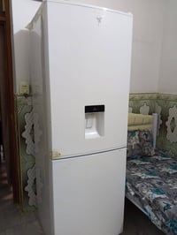 ثلاجة للبيع السعر 150 مستعجل الرقم 07766292750