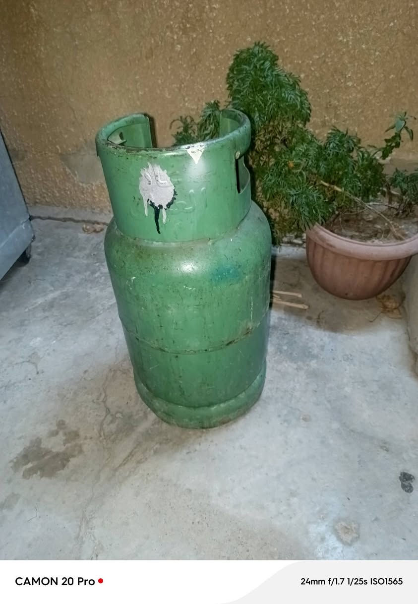 اسلام عليكم دبت غاز عراقيهه السعر 50 الف اتصال بل رقم ‏‪***********‬‏
