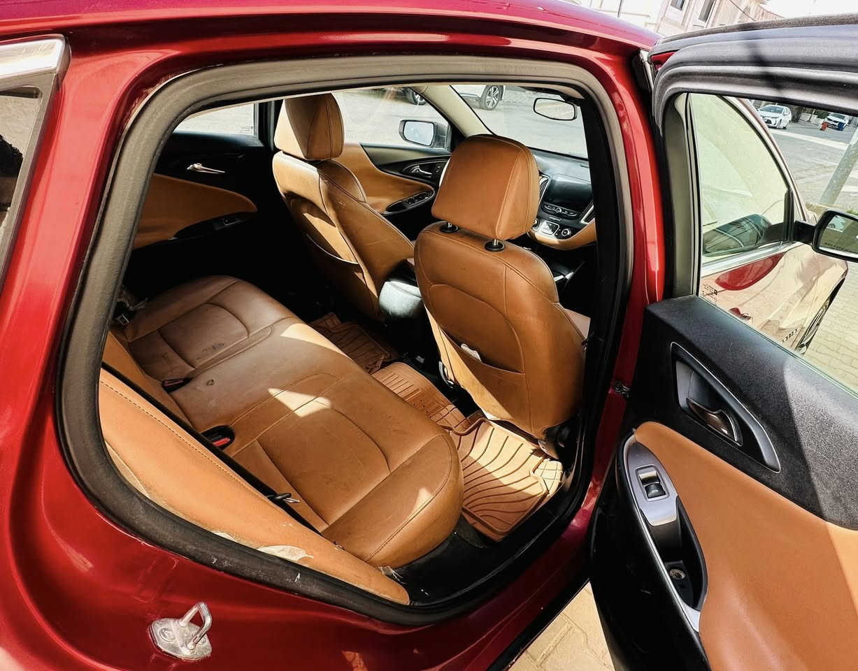 🚗 ماليبو 2019 RS
🔹 بصمة تشغيل + بصمة أبواب وصندوق
🔹 تشغيل وإطفاء عن بُعد
🔹 كشن السايق كهرباء
🔹 شاشة كبيرة + كامرة خلفية دوّارة
🔹 كشنات جلد لون مشمشي
🔹 تحكم سترين كامل مع أوامر صوتية
🔹 أوتو لايت (يشتغل عند الحاجة)
🔹 ويلكب أسود بلادي
🔹 تخم تايرات جديد
🔹 محرك 1.5 تيربو اقتصادي وقوي

⚠️ ملاحظة:
حادثها جاملغين خلفيات + جاملغ أمامي انطخ وتم تصليحه وصبغه
📸 صور الحادث موجودة عندي، الي يحب يشوفهن يتفضل عالخاص
الرقم: أربيل
📍 الموقع: نجف
💰 السعر: 95 ورقة وبيها مجال للجاد
📞 ***********
