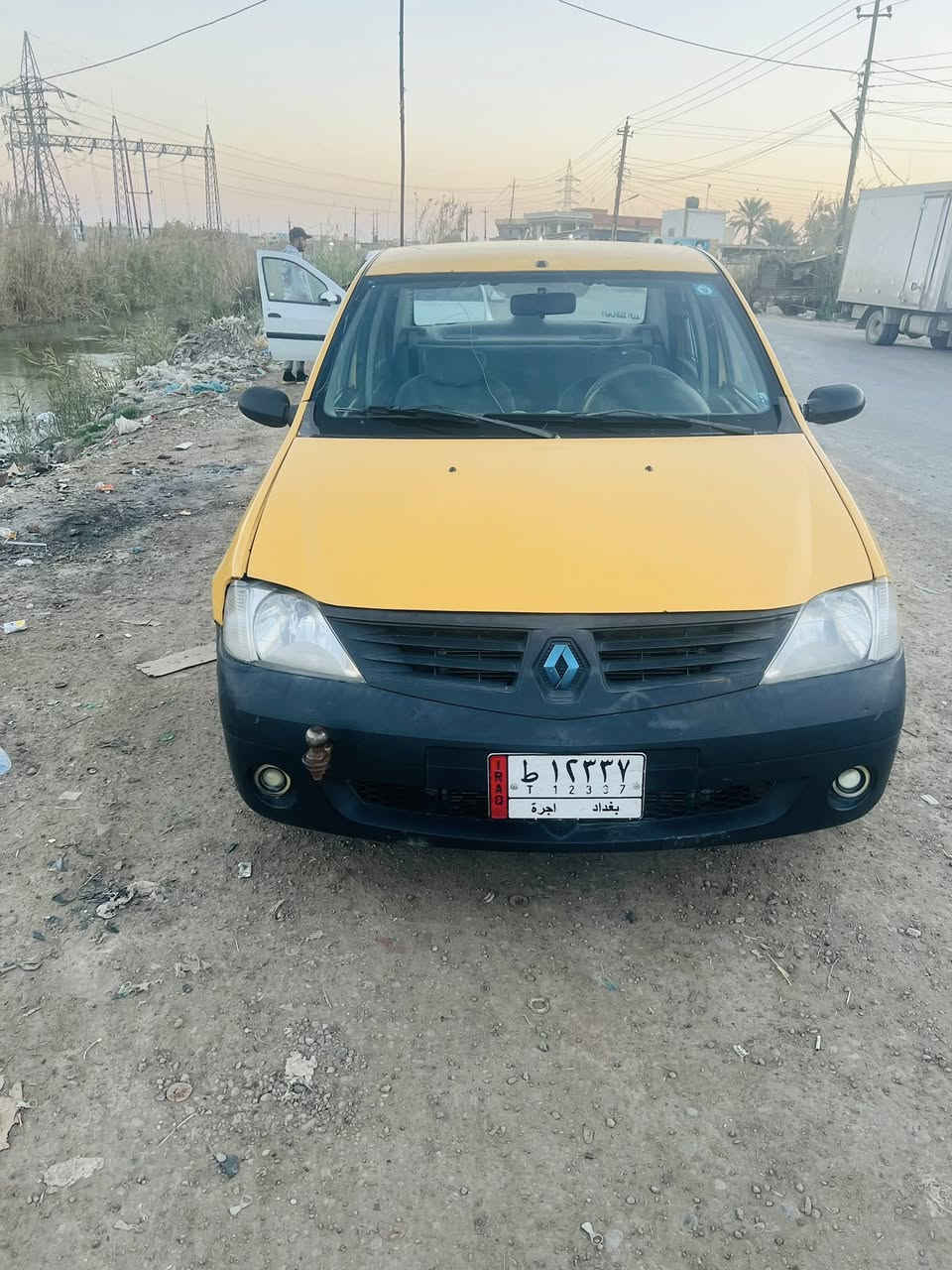 السلام عليكم رينو للبيع موديل 10سياره حلوه ماناقصها شي محرك كير مكفولات معروضا 37وكل الهلا بيكم مكاني بغداد بسماية ***********
