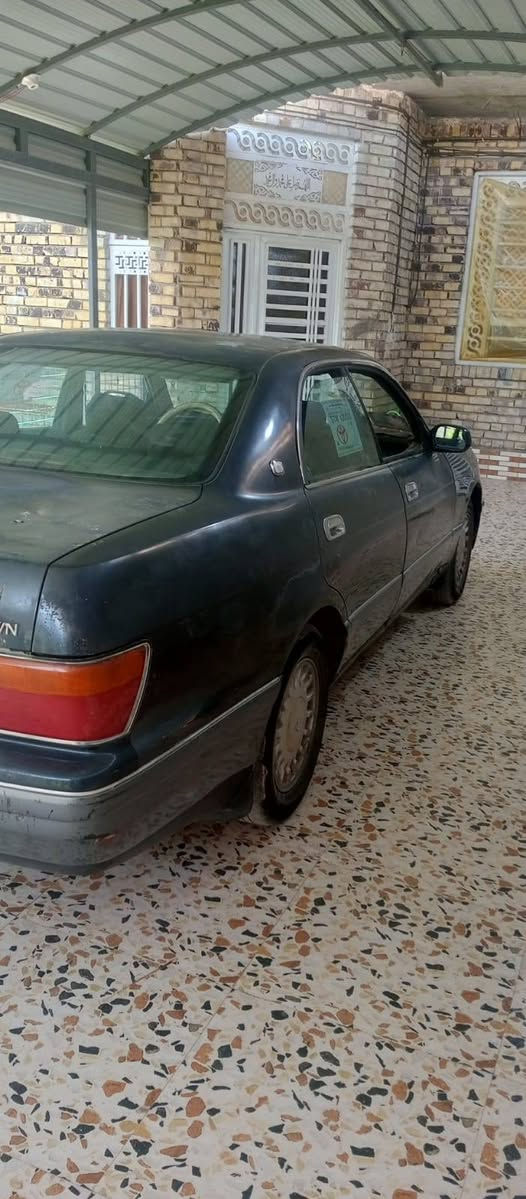 السلام عليكم 

سيارة للبيع مديل 92 السعر 40 وبيها مجال للشراي التواصل واتساب ***********
