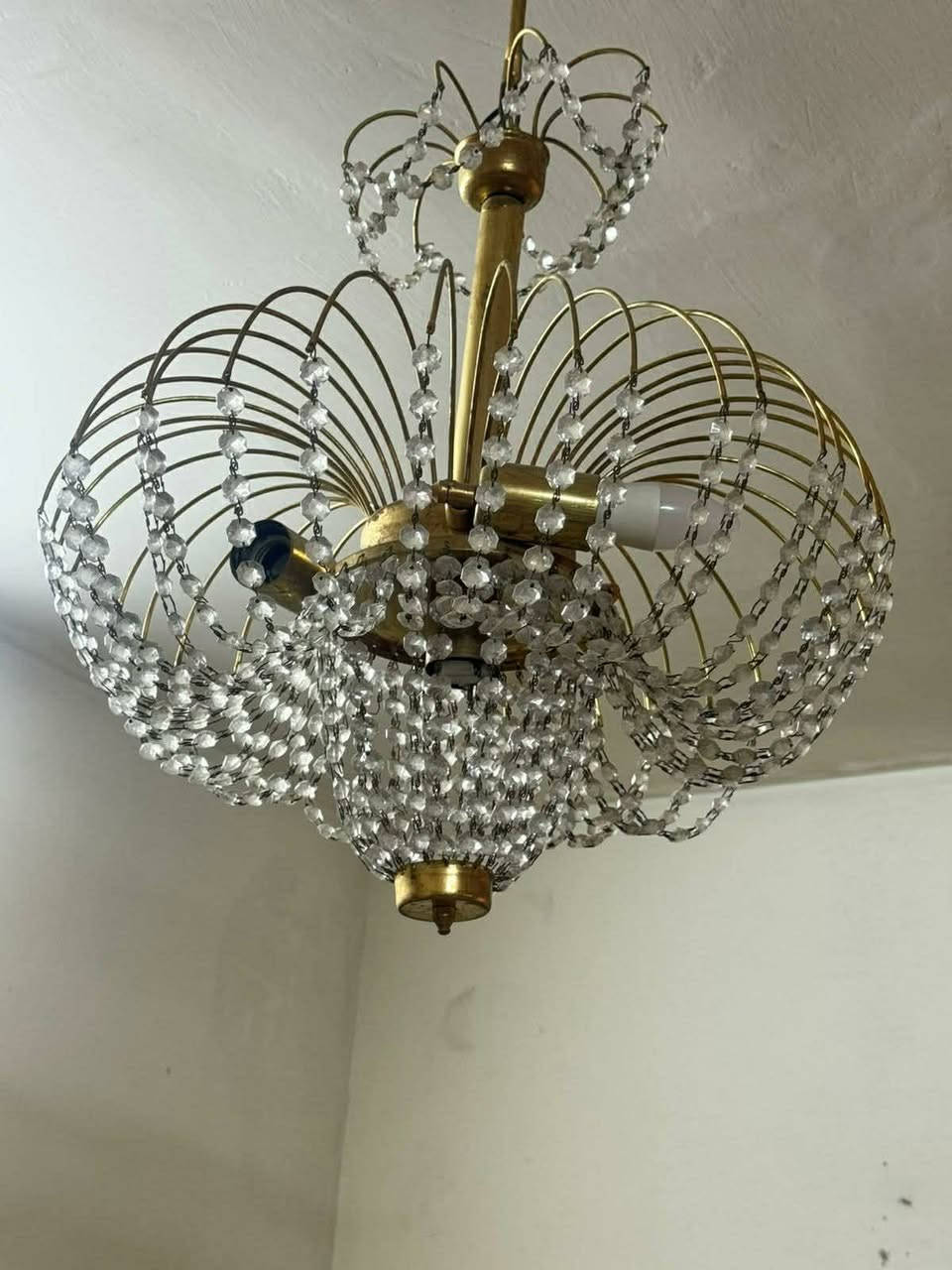 تخم عشر مقاعد الطبله وسطيه واربع ويا ثريات كله شغاله تره اثنين  600وبي مجال مكان الغز


**إذا كنت صاحب هذا الإعلان وتريد حذفه لأي سبب، رجاءا أرسل رسالة إلى الدعم الفني**