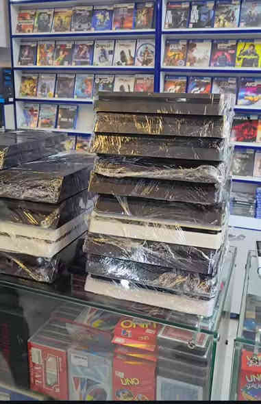 بلي 5 فات مستعمل 500 الف كامل ملحقات الاصليه

بلي ستيشن 4 فات اون لاين  سعره 180 الف 
بلي ستيشن 4 سلم اون لاين سعره 220 الف
بلي ستيشن 4 برو اون لاين سعره 270  الف 

بلي ستيشن 4 فات مهكر سعره 230 الف
بلي ستيشن 4 سلم مهكر سعره 260 الف
بلي ستيشن 4 برو مهكر سعره 320  الف
 
بلي 3 سلم سعره 130 الف 
بلي 2 سلم سعره 55 الف 
بلي 2 فات سعره 50 الف
اكس بوكس 360 سعره 130 الف

***********
توصيل موجود
