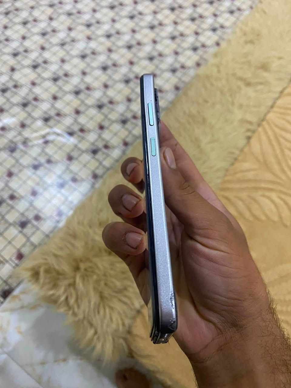 السلام عليكم شباب عندي جهاز تكنو سمارت 20جهاز حلو ويخبل ويخبل جهاز ذاكرته 128جهاز مبدل شاشه مالته نوعيه كلش زينه وبي عواج بل شاصي بس كلش قليل مامثر عله جهاز ابد وجهاز كلشي شغال ودبل شريحه وشحنه ثلاث ايام مايطفه يعني انسه شحن سعر جهاز 75وبي مجال كلش قليل ويه جهاز شاحنه مالته فقط ويرهم لمراوس بايفون عنواني البصرة القبله حي الشهداء رقمي ***********
