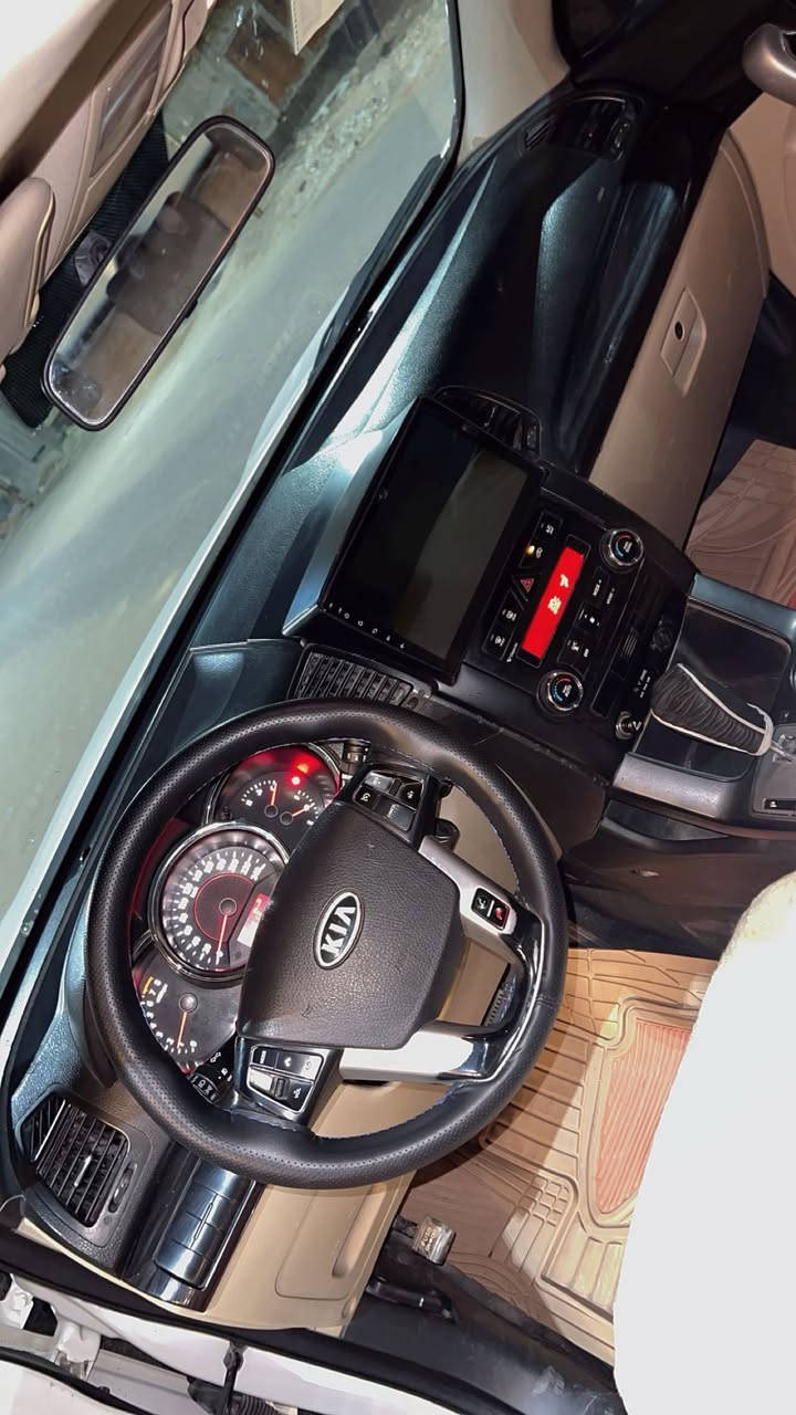 سلام عليكم
سورنتو موديل 11 خليجي فول بنرامه 
محرك 6  سلندر 3500 تبريد خلفي 7 راكب مري شفط كشن كهرباء  تحكمات ستيرن 
داخل بيجي بيهه باب ورى سايق صبغ بدون ضربه وبيهه 3 مكانات بارد  رقم بغداد تحويل شوكت يعجبك 

مكانه النجف سعره 147 وبيه مجال 
***********
