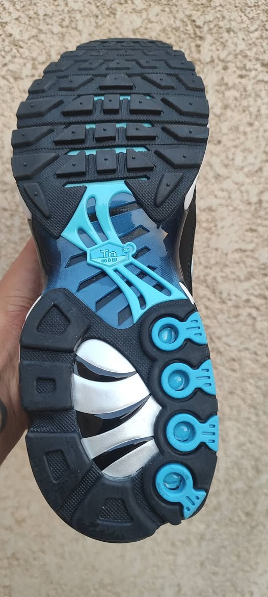 نايك قياس 45 
فيتنامي 
السعر ٢٥ الف


**إذا كنت صاحب هذا الإعلان وتريد حذفه لأي سبب، رجاءا أرسل رسالة إلى الدعم الفني**