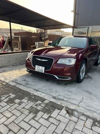 كرايسلر 300 • مديل ٢٠١٦ • ماشي ٨٦ الف