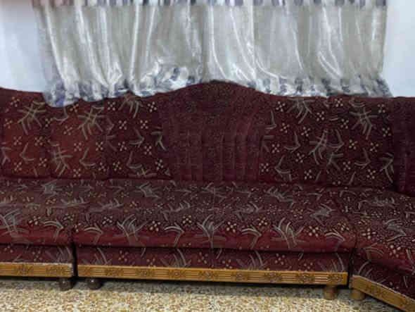 ديون للبيع
احلى من الصور 
11 متر 
سعر 250 وبي مجال للطيبين 
موصل حي التحرير. 
ماسنجر مفتوح 
وهذا الرقم
‏ ***********
