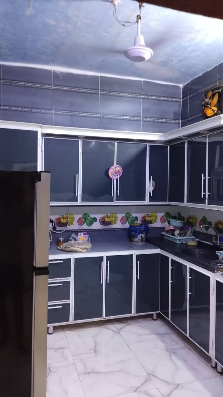 بيت زراعي خلف مدرسه الرواسي ناحيه اور سديناويه ماي كهرباء مجاري كل الخدمات متوفره بلوك بناء جديد مساحه 120متر السعر 35 وبي مجال ***********
