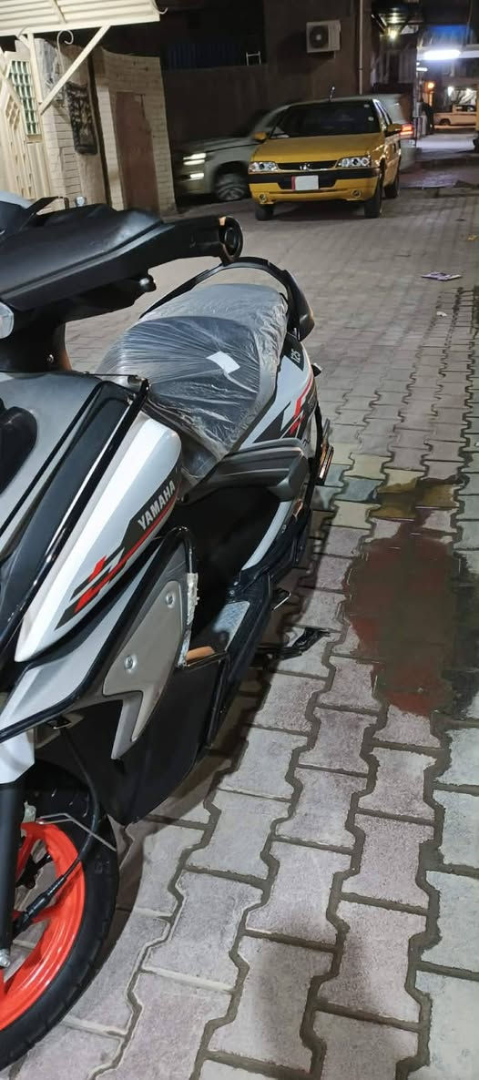 سلام عليكم ZR25 ماشيه ٢٠٠٠
سعر ٢٣٠٠ قفل كامله درع ودوسه ولدات ودرع جامله
ودوسه جانبيه
للاستفسار *********** او وتساب
