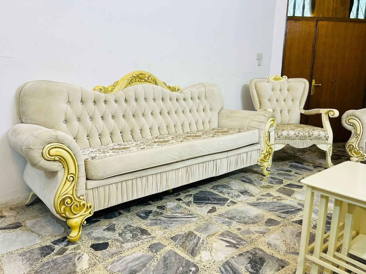 تخم 7 مقاعد مابي اي ضرر نضيف العنوان الدورة كفائات الصحة ***********
