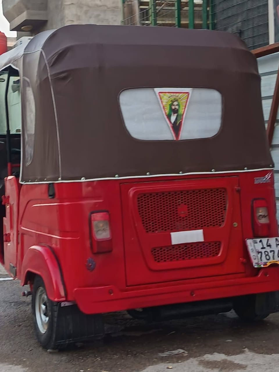 سلام عليكم تكتك البيع موديل 22 شهر 10 تكتك كفاله فقط خياسات سعر 8650وبيه مجال قليل عنواني بصره حيانيه شارع سيد رقمي *********** رقم وسنويه
