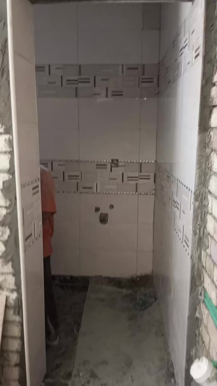 مستعدون لعمل لسراميك/والكاشي/البورسلين بأنواعه العمل داخل كربلاء فقط خاص متواجد رقم الهاتف***********
