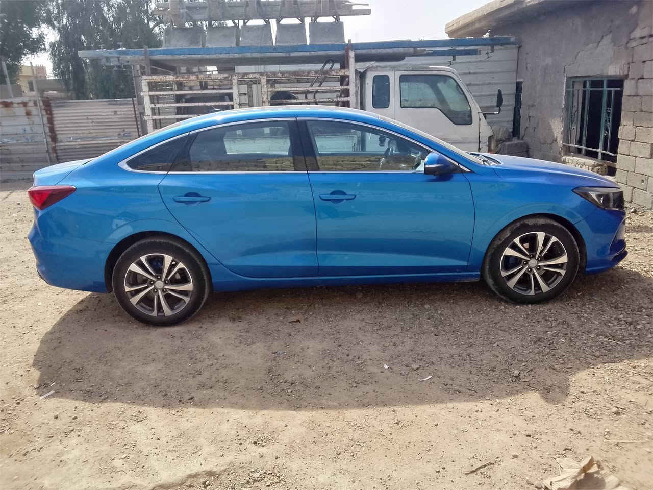 سلام عليكم شانجان البيع السعر 25 ودافع 10وبغي15كل شهر 500,,,***********
