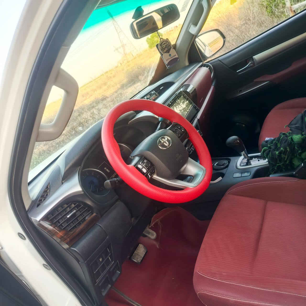 سلام عليكم بيكم تيوته للبيع موديل 18 فورويل رقم بغداد تحويل ثاني يوم مكينه كير اكسن حداديه تبريد سيارة جاهزه للخير عنوان بغداد تفاصيل أكثر على هذا الرقم ***********
