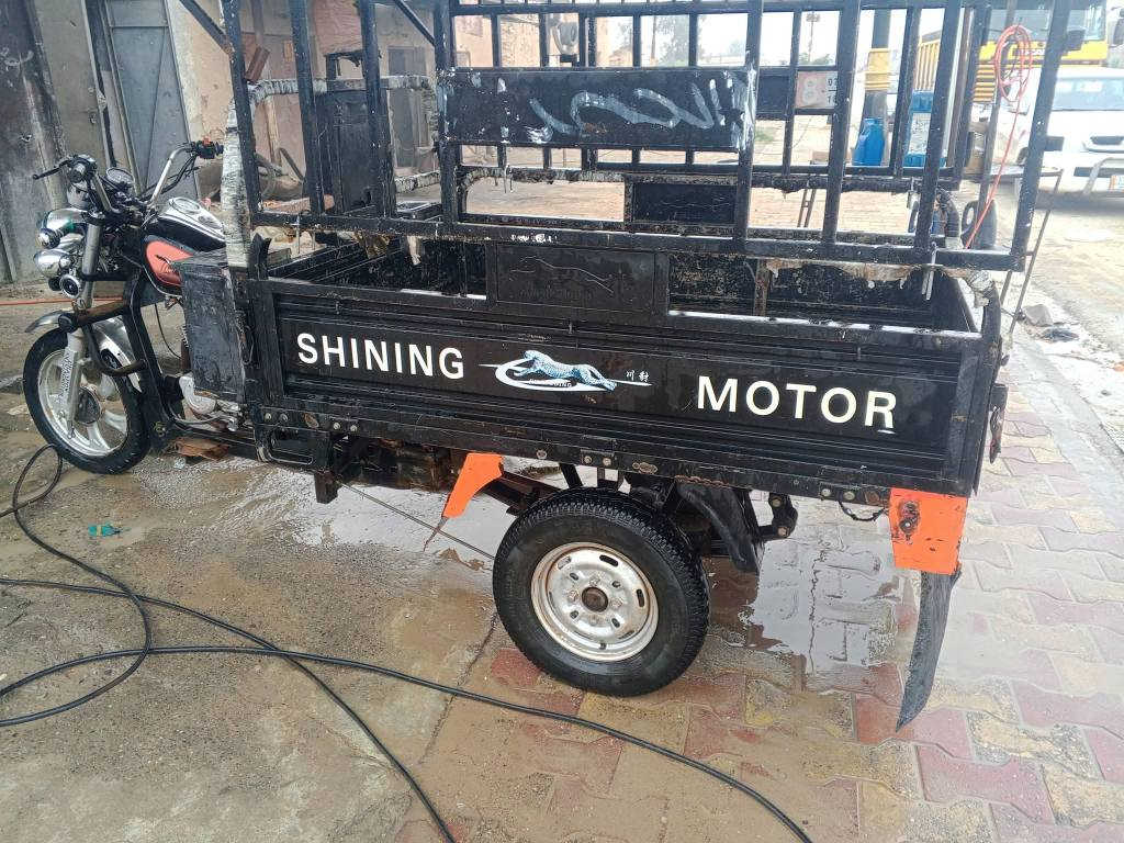 ستوته لبيع موديل 20 محرك 23 كربيات كله شقاله مستعجل علا بيعته مليون 200 وبيه مجال لطيبين ***********مكاني تكريت
