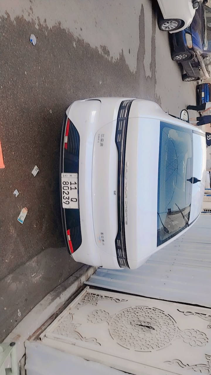 ماشية 2800 الف وقابل للزيادة
بصمة تشغيل عن بعد
شاشة كبيرة دوارة
حساس خلفي
لايت زنون
3 انضمة قيادة
هاند برك كهرباء
بك لايت لد
كير ماوس
درايڤ مود
شباك، لد، 
بلوجكتر لكزز
اشاير لكزز
بيها إكسسوارات
سيارة كلش حلوه ونظيفة وبل حقيقه أحلى 
سيارة، ب اسمي تحويل ثاني يوم
رقم ***********
سعر سيارة ٢١مليون بيها مجال
ملاحظة سيارة أخت زيرو شخط ما بيها
