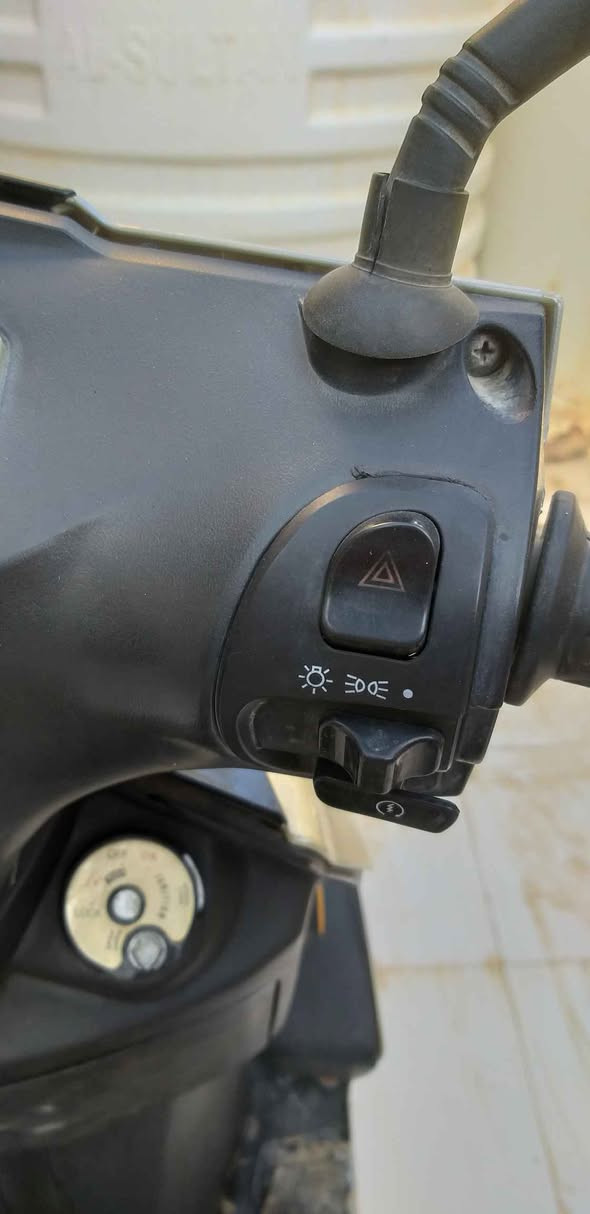 دراجة سكنس فول مواصفات حساس أستاند جانبي وبصمة وأشارة رباعية بيها ورماش عالي ناصي وكلشي كامل بيها كهربائيات كلشي شغال بيها بصمتين وأسويجين وشراي موجود خاص وهذا رقمي *********** مكاني ناصرية/ قضاء الشطرة الشطره, ذي قار
