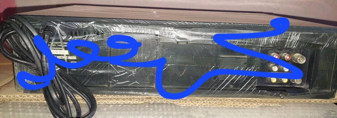 للبيع
جهاز فديو(JVC) حجم كبير VHS ب 6 عدسات جديد جدا نظيف  نظافه 100%
صوره وصوت وعرض وتسجيل مع ريمونت كنترول 
التحكم عن بعد  خمس  أنظمة (OUT PAL  Sikam 4.3NTSC NTSC 4.58 )  نظام تشغيل LP  وSP  وEP  تحكم عن بعد نقص كارتون فقط واخر قطعه وب العافيه اللي بيكون من نصيبه .
سعر الجهاز ( ع الخاص )
خدمه توصيل لكل المحافظات في العراق 🇮🇶 
مع شركه الامزون للتوصيل السريع .
للاستفسار اكثر مصور الشباب ميسان شارع المرور القديم حي المعلمين . ***********
***********   إتصال واتساب تلكرام محمدمعله
