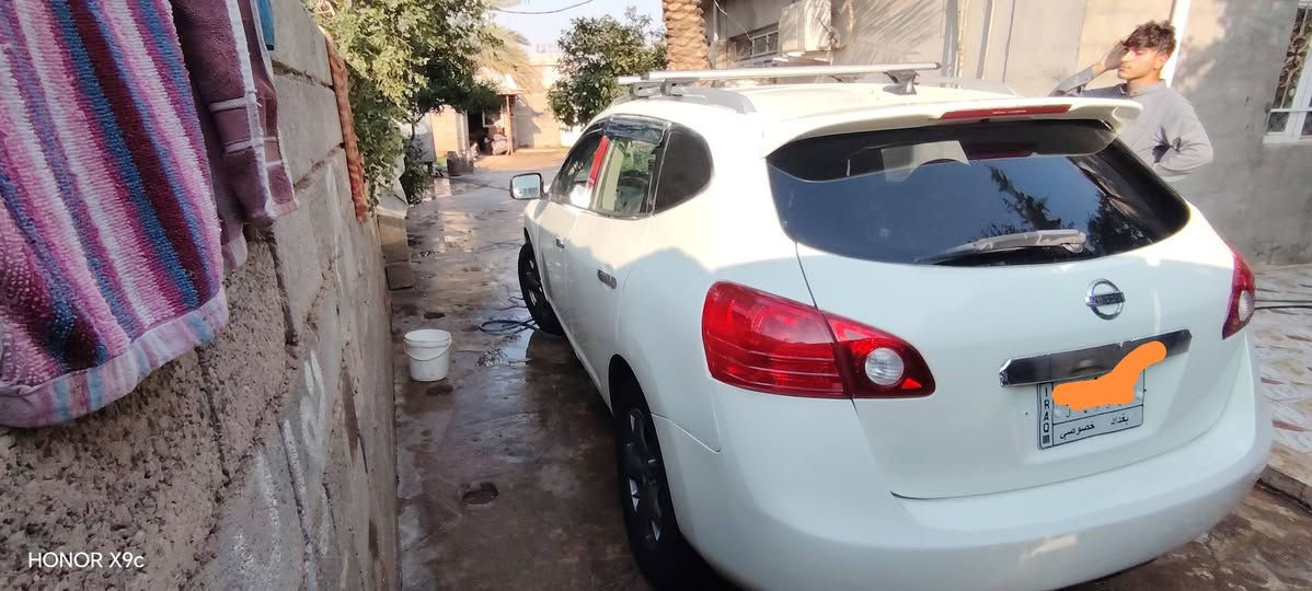 نيسان روج للبيع 2010 للتفاصيل تصل عله الرقم *********** السعر ٦٩ وبيه مجال بسيط
