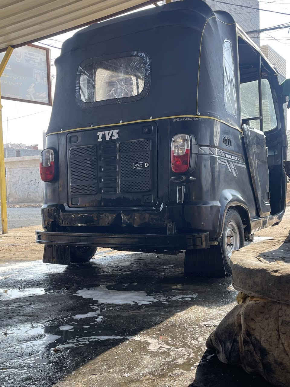 تيفي اس٢٠٢١شهر١٢محسوبه ع٢٠٢٢ رقم بغداد
تكتك بلاديه بس دوسه بيهن شويه صبغ اثر شخوط 
قطرت خياس ما بيه محرك خير من الله 
كهربيات كله شغال 
محوره صوت ودبل 
سعره ٦٦٠٠مكاني بغداد محموديه
***********
