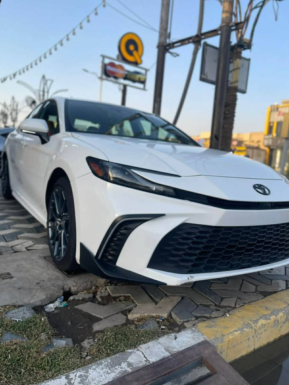 سلام عليكم كامري موديل 2025كل مايخص تفاصيل السياره ب النشر مرفق صور الحادث مع التفاصيل تصليح مرقم بغداد تحويل مباشر سعره 245وبيه مجال شي قليل كلش للاستفسار تصال ع الرقم ***********
