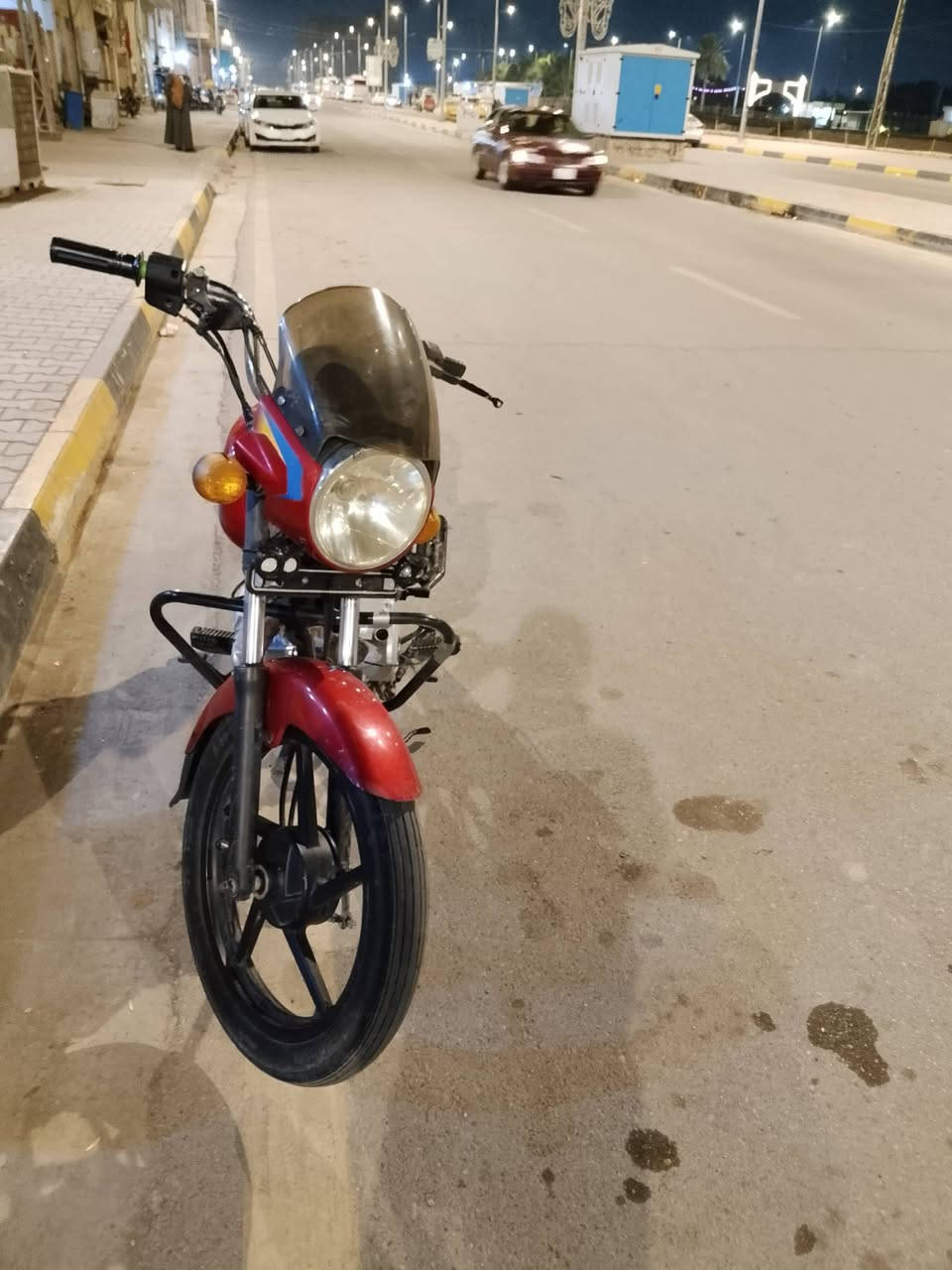 السلام عليكم بوكسر للبيع
أوراق اصولي 
مديل 2020
كهربائيات شغاله 
محرك مكفول 
سعر 1100
رقم ***********
