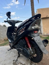 ماكس عدله للبيع دراجه حلوه مكينه 49السعر400واتساب 07506770218