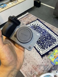 Sony Fx30 للبيع مستخدمة قليل ونظيفة جداً  السعر مليون و900   للتواصل خ...