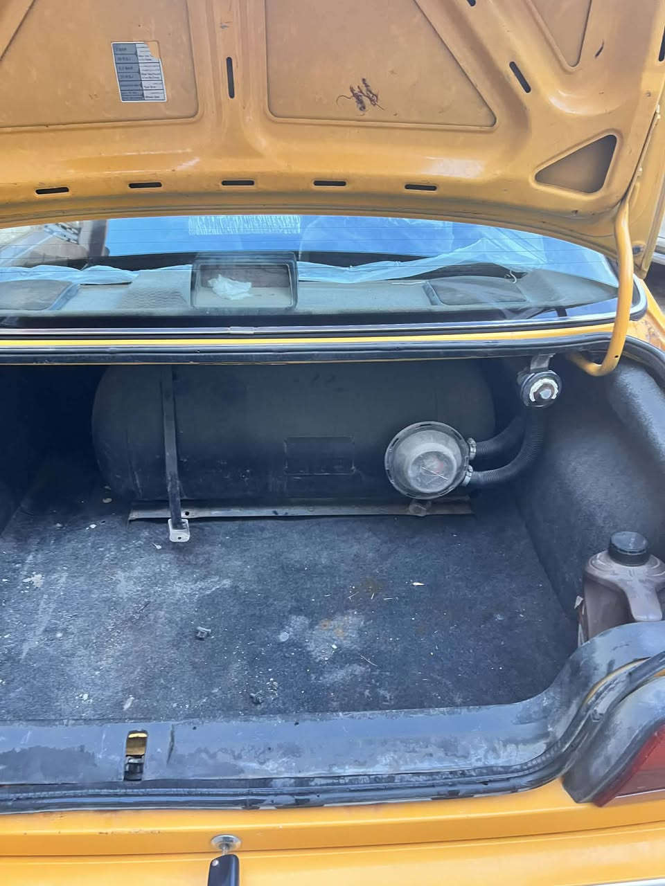 سلام عليكم بيجو بارص 18 رقم بابل نكليزي باسمي تحويل مباشر
كفاله عده الهلالات 
تخم تاير جديد نوزلات جدد بلكات جدد تبريد ثلج تدفئه شغاله مكاني كربلاء السعر 58 وبيها مجال 
***********
