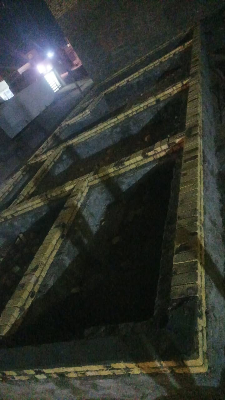 السلام عليكم..
عرصه ...زراعي   مسجله بل بلديه وبيها. اقرار محكمه...ورقم 

حي مطاط ...قرب جامع الرحمن قيد الانشاء

100م..

عرض6وربع طول 16متر..ركن على شارعين ..

شغل درجه اولى..كما موظح بل صور..

اساس حجر بطح درجى اولى عمل 

تكعيب طابوق جمهوري وصب ..شريط .

بناء هيكل بلوك اسد الجنوب درجى اولى بلوك.

يوجد محل وجه بل عرصه اسواق ...مفتح حاليا ..

...سبب البيع لايوجد لدي راس مال لاكمال البناء...
السعر 33مليون..قابل للتفاوض...


**إذا كنت صاحب هذا الإعلان وتريد حذفه لأي سبب، رجاءا أرسل رسالة إلى الدعم الفني**