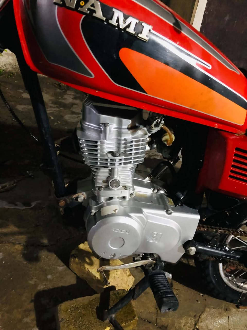 سلام عليكم
نامه شلامجه موديل 22  رقم شاصي موجود كلك كلك اكفلها كفاله عامه عن السرقه  الدراجه خير من الله محرك برغي ما مفتوح بي شوفت عينك غراضه كلها نامه شلامجه السعر 400وبي مجال قليل حك الجيه عنواني بابل منطقه ابو عجاج قرب اثار بابل  يل اتصال واتساب 
***********3
