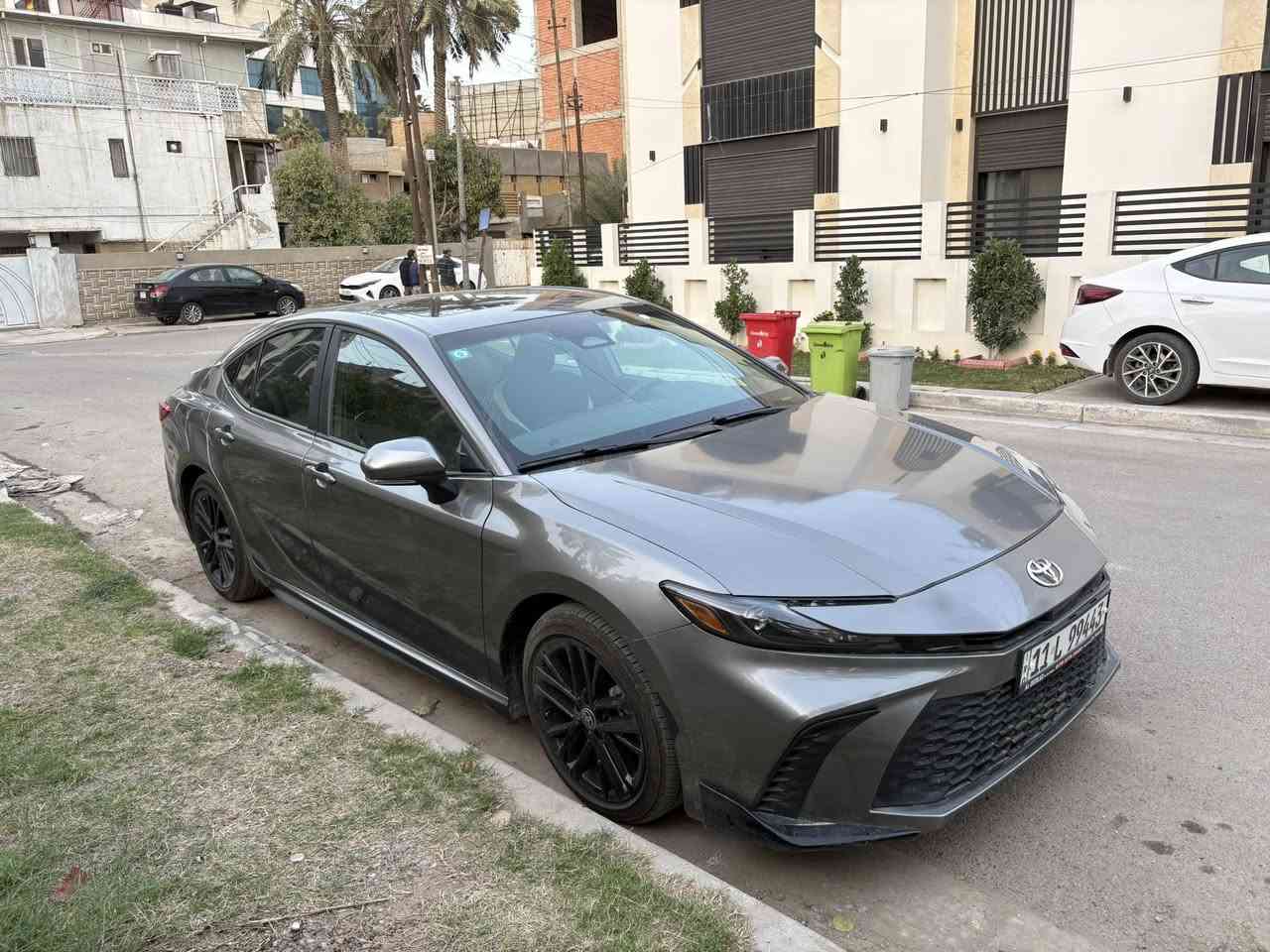 السلام عليكم للبيع 2025كامري se
2025كامري se+  فتحة 
حادث السيارة 
بنيد + جاملغ وخشم الشاصي 
لايتات وكت راديتر اصلي 
مواصفات كامله 
4000 ميل
ويل كبير 19
 فتحة
جلد لونين 
مرقم بغداد رقم حلو 
السعر 23500$
الموقع بغداد/الغزالية
التواصل :

📞 رقم الهاتف:
+964 7760262244


**إذا كنت صاحب هذا الإعلان وتريد حذفه لأي سبب، رجاءا أرسل رسالة إلى الدعم الفني**