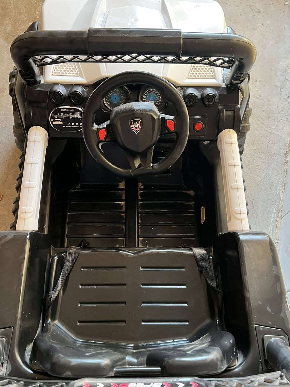 سەیارەی شەحن بۆ فرۆشتن هیج کێشەی نیە ٥٠ هەزار قوفڵی….🚗✔️
کورسیەکان ٤ دانەیە تەنها ٢٥ هەزار بەکار نەهاتوون هیچ…✔️🪑


**إذا كنت صاحب هذا الإعلان وتريد حذفه لأي سبب، رجاءا أرسل رسالة إلى الدعم الفني**