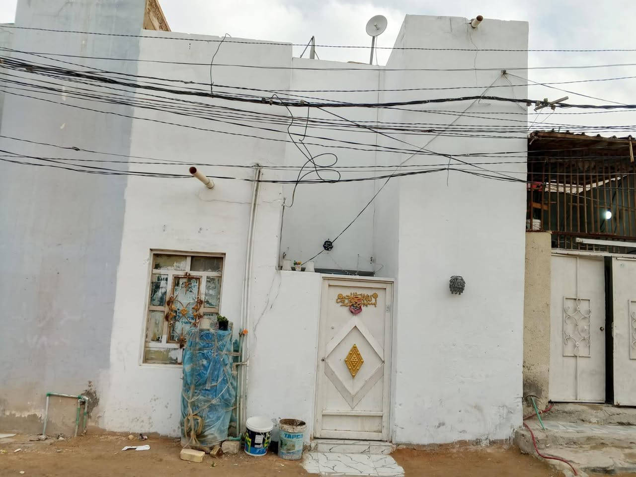 يالله دار  البيع المساحه 53متر

طابوزراعي سند 25قرار محكمه. سعر مناسب

العنوان كوفه علوت الفحل قرب مدرست عبدالله ابن الحسين 

شارع عرضه 9متر  اساس صب سقف عكاده بناء بلوك شمال 

يحتوي ع غرفه   ومطبخ وصاله  وتخاريج،رقام تليفون ***********
