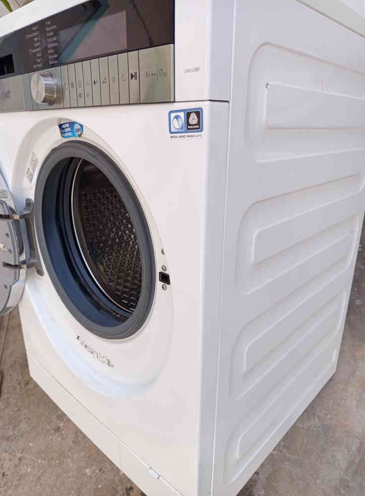 غساله اوتوماتيك 12 كيلو نوعيه تركي   نظيف بلادي ما مصلح بالشاط ره نهايته 225 مكاني كركوك حي العسكري رقم الهاتف ***********
