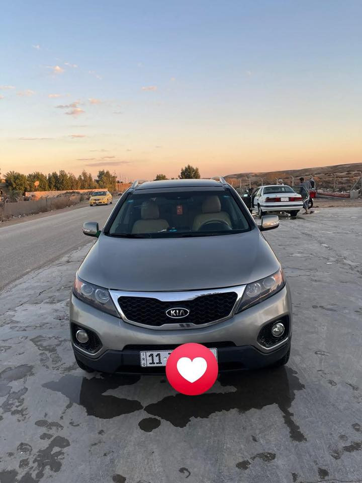 سورنتو 2010 خليجي ك
4سلندر دوش 
حساسات
بصمه 
كاميرا 
شاشه 
تحكم ستيرن 
مثبت السرعه 
مرايه شفت واشاره 
بانوراما 
كشنات جلد والمقاعد الاماميه كهربائي 
لايت زنون عالي وناصي 
لد خلفي 
السياره جاهزه  گير ومحرك وتخم تاير وحداديه جديده 
رقم بغداد دولي وهزه جديده صلاحيه السنويه  لسنه 2027

غير متواجد على النت 
للاستفسار الاتصال بالرقم ***********
وبالعافيه ع التصير من نصيبه
سعرها كلش مناسب118
