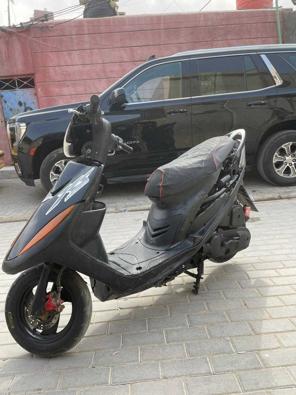 ماكس عدله مكينه بلاديه مفتوحه فقط ولفات بوشه بلاديه شغل مضبوط نهضه اومشي تخبل كفرات كامله وياها كهربائيات كله شغال نعومه فول بلمشي حواضن بلاديه ملح السعر 500 العنوان البصره رقمي ***********
