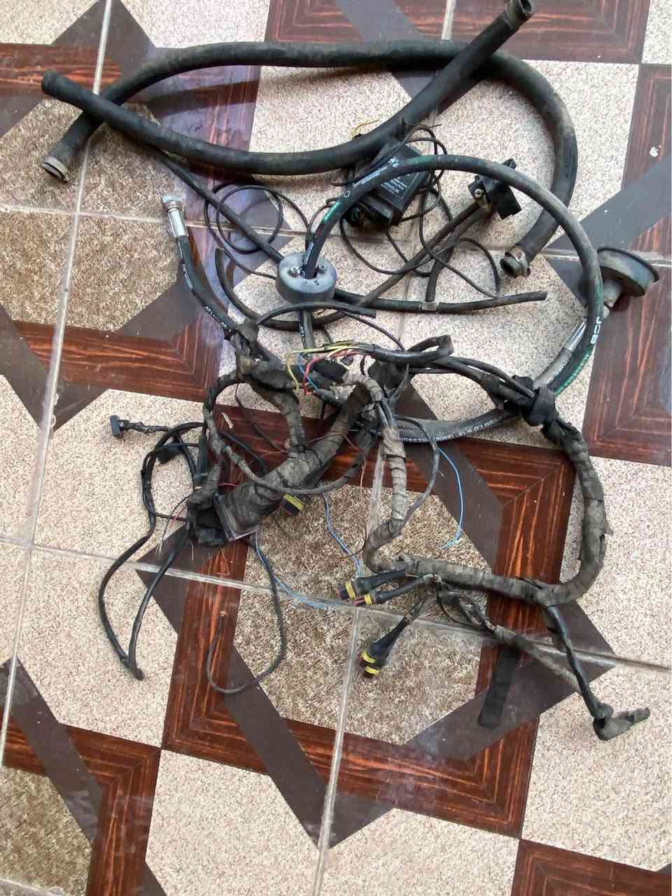 سیستەمی تورکی بەشەرت  جێ سپێر بۆ نیسان سەنی بیکاشۆ سەیارەی چوار پستۆن هەمووی دەبێ  ٥٣لیتری بەقیاسی خۆی لەسپێر دادەنیشی بەشەرتی هەموو شتێک ژمارەی مۆبایل ***********ڤایبەروو واتساپی لەسەرە گەر مووشتەری نیت سەرم مەهێشێنن كويسينجاك, أربيل
