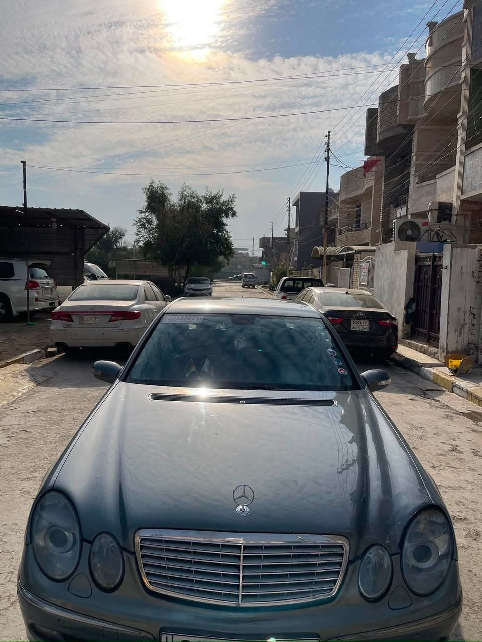 السلام عليكم ... 
مارسيدس 211 ////E200 ///اربعة سلندر 
فئة مميزة بلاد بانزين + منفذ غاز شي مميز 
ضمن الطراز للسيارة يعني من المنشأ 
بيها صبغ بالجاملغ الامامي شبر فقط 
السيارة خير من الله وجاهزة من كلشي 
بأسمي تحويل ثاني يوم  
ونظافه السياره واضحة بالمنشور 
السعر 98$
***********
وبيها مجال ان شاء الله 

العنوان : بغداد
