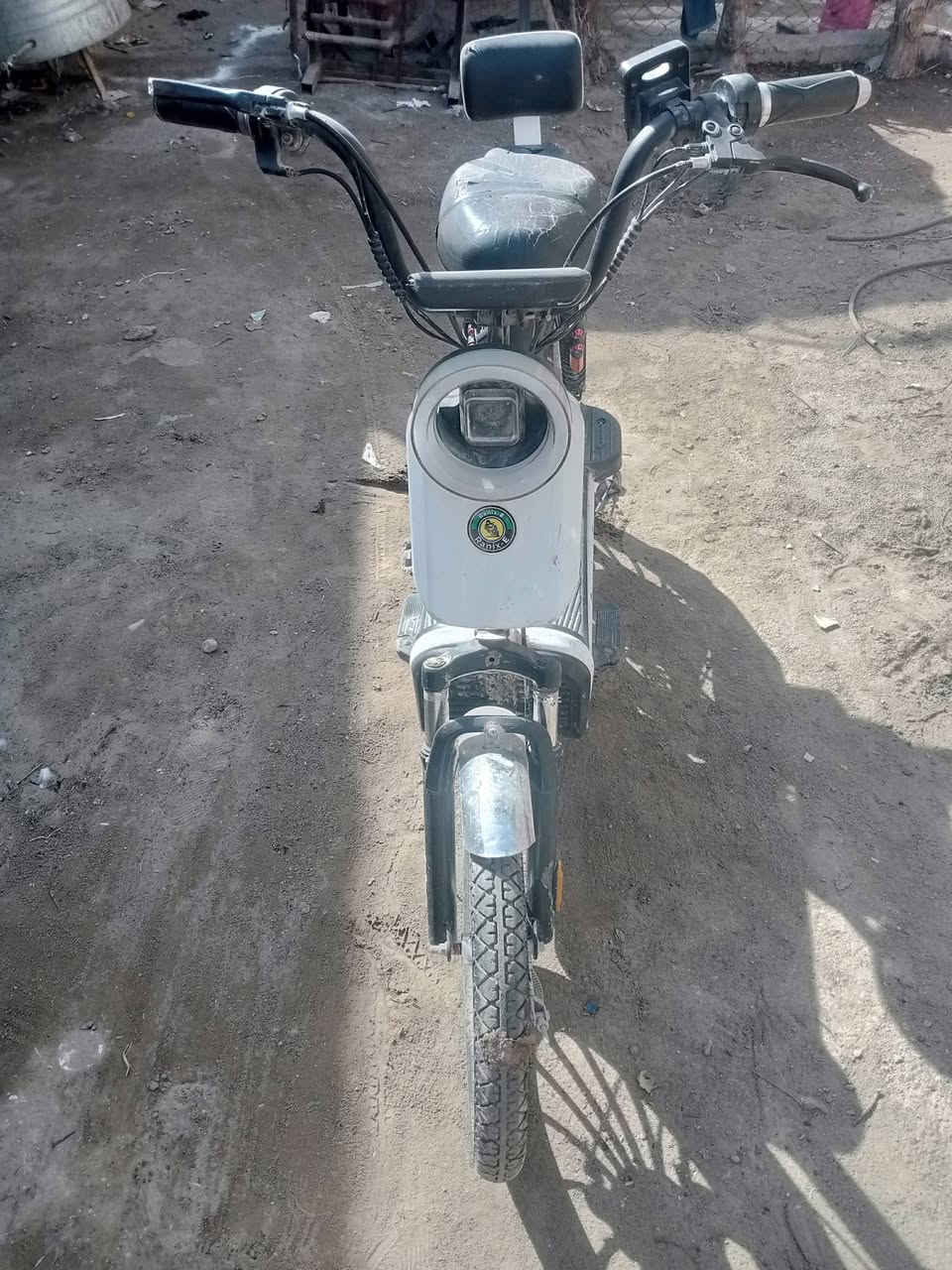 سلام عليكم دراجه شحنه اللبيع بيه عطله بسيطه وكفته فجه السعر خاص الرقم ***********
